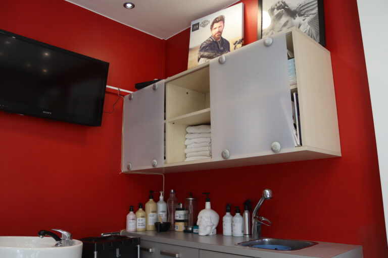 peluqueria de hombre en llavaneres (18)