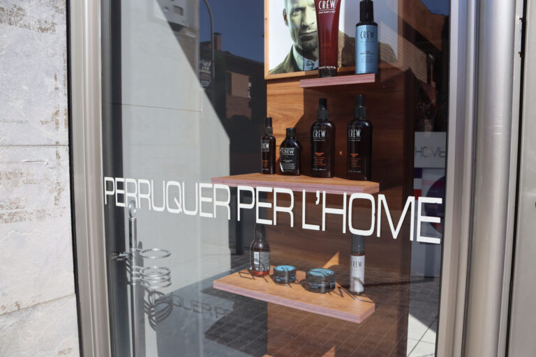 peluqueria de hombre en llavaneres (34)